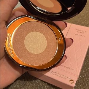 CHARLOTTE'S TILBURY
